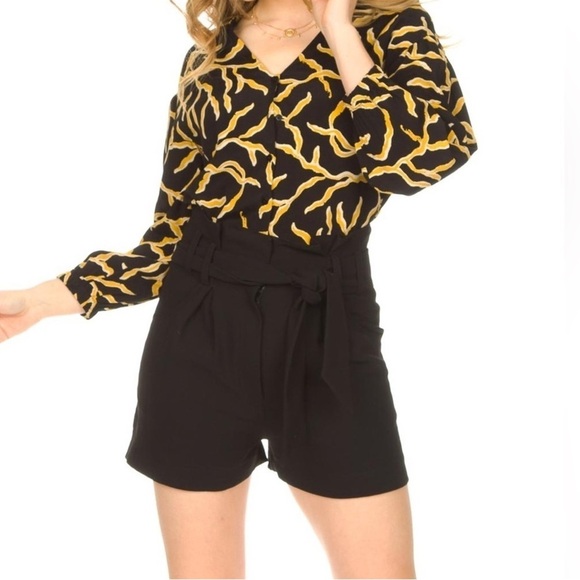 ba&sh Clea Printed Crepe Blouse in Black & Gold Sz 2 - Picture 1 of 11